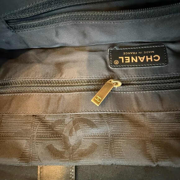 Chanel Travel Line Black Logo Embossed Nylon Tote Bag - Excellent Condition - Picture 5 of 5